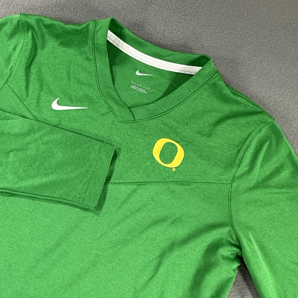 Nike Oregon Ducks Womens Dri-FIT Long Sleeve Shirt Green V-Neck Medium NCAA